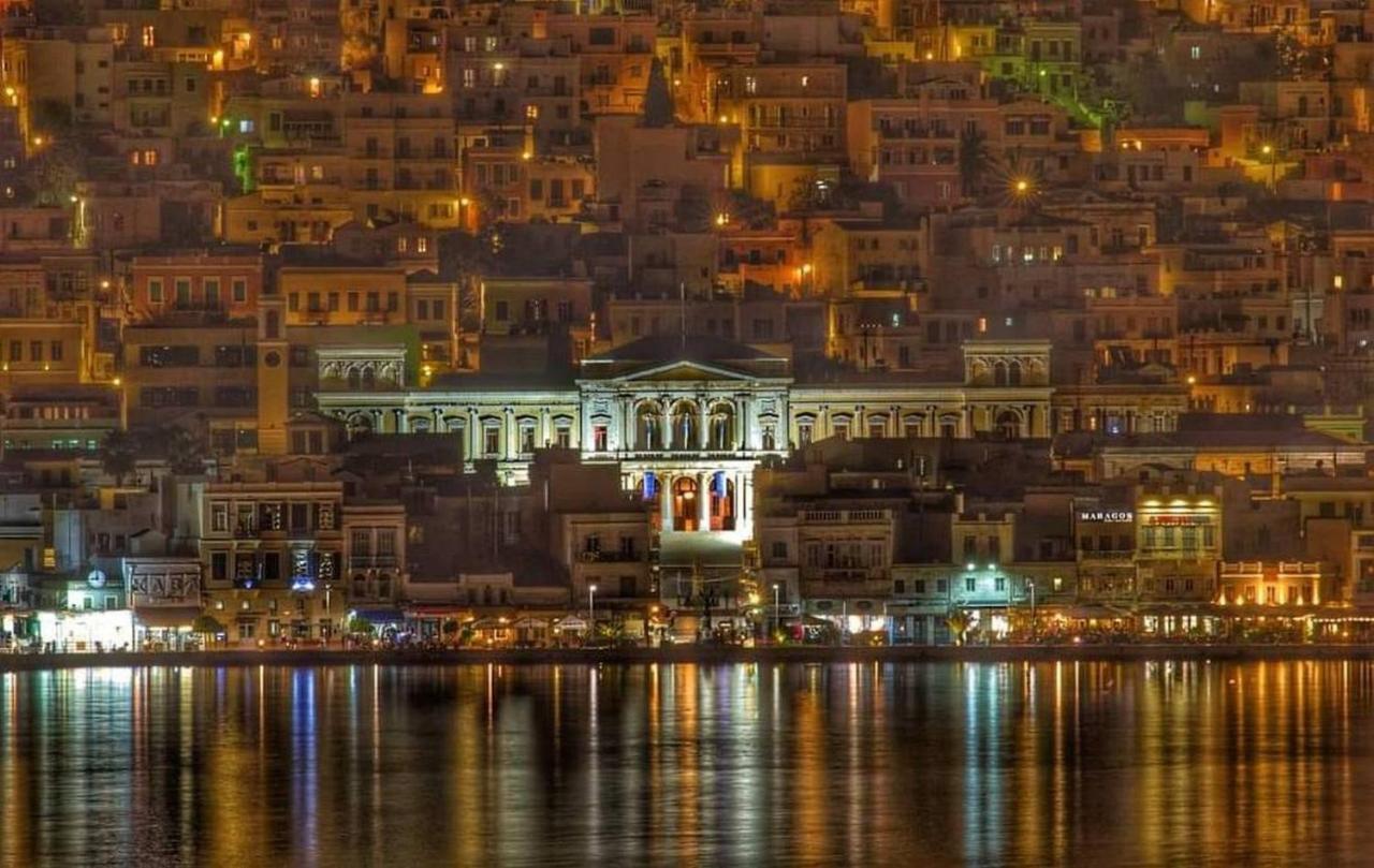 Akti Miaouli Holiday Home Vári Dış mekan fotoğraf